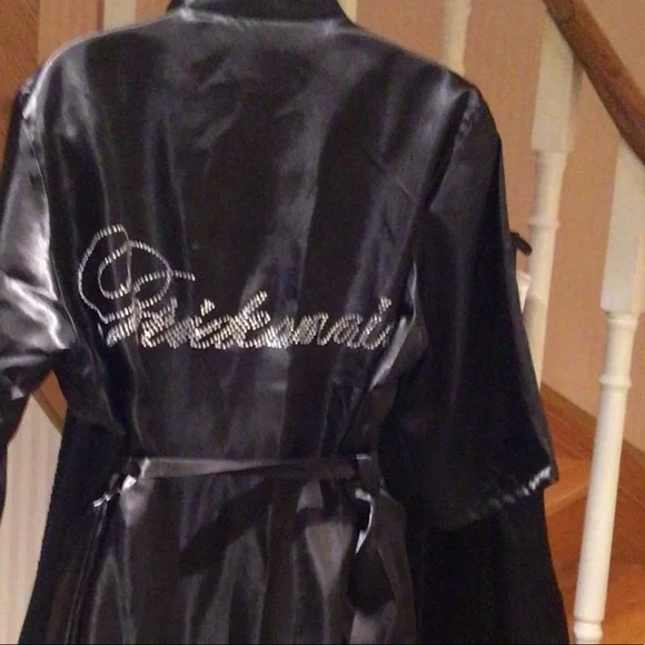 ⬇️Price Drop⬇️Black satin O/S bridesmaid written in rhinestones robe like new - Picture 3 of 4